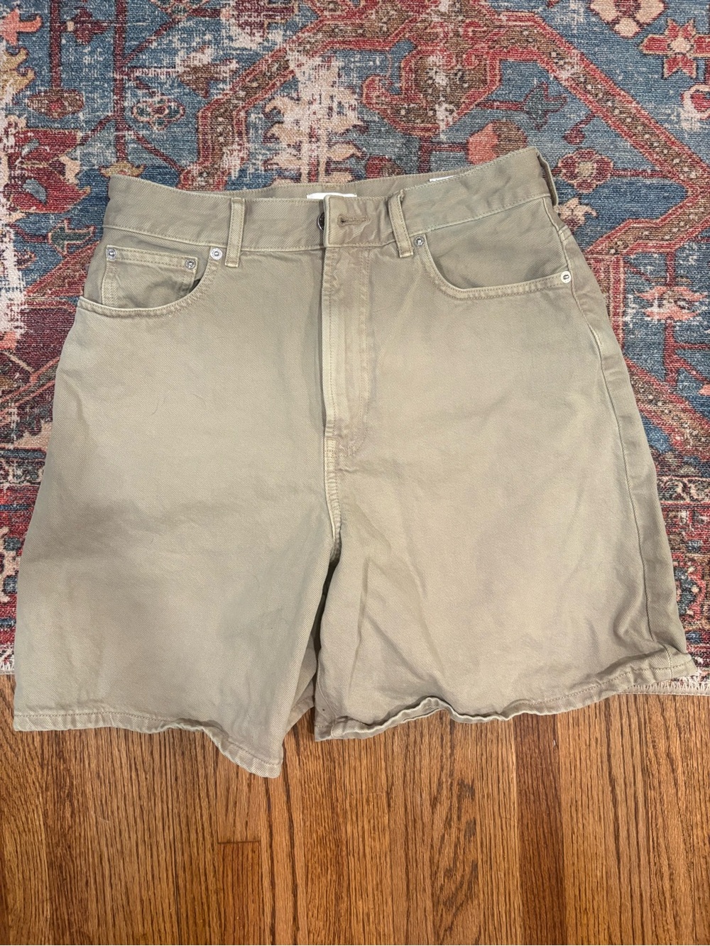 Everlane relaxed long shorts